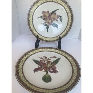 Atelier Floral Porcelain Plates Pair Made in China R-0217